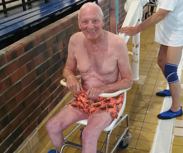 Another Image zoom-on-hover effect